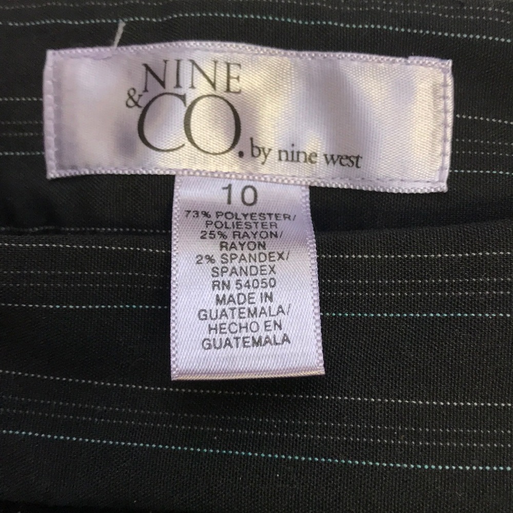 Nine West Bermuda Shorts - Picture 3 of 3